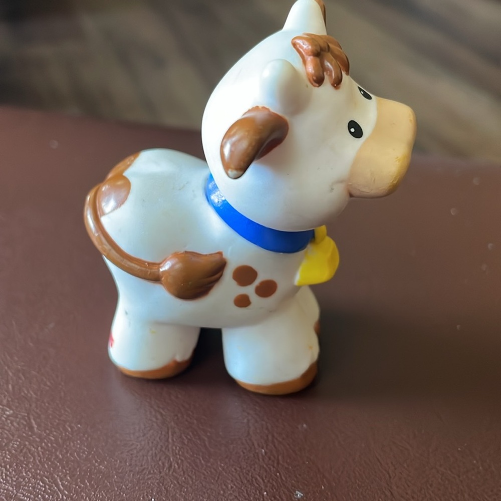 VTG 2002 Fisher Price Little People White Cow W/ blue collar replacement